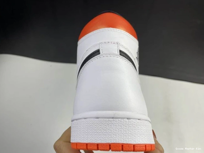 Retro Jordan Air Electro 555088-180 High Orange 1 0603